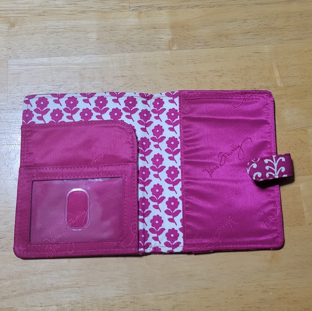 Vera Bradley Passport ID Holder Pink White Twirly Birds with Snap